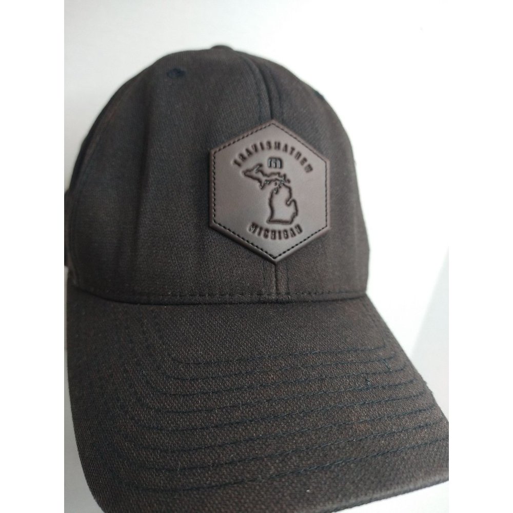 Baseball caps for men, Travis Mathew Black Hat flex fit